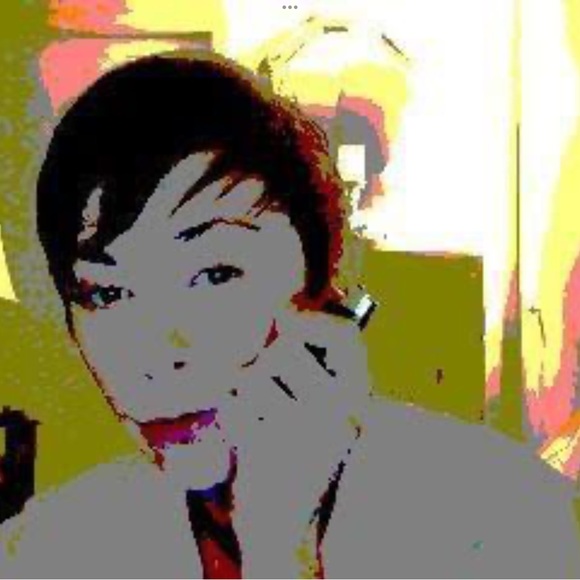 Meet your Posher, Nicolle - Picture 2 of 10